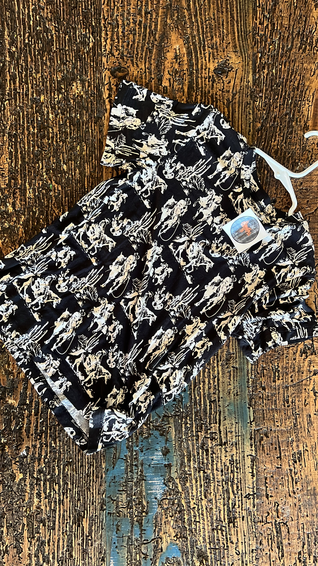 Black western tee 6T