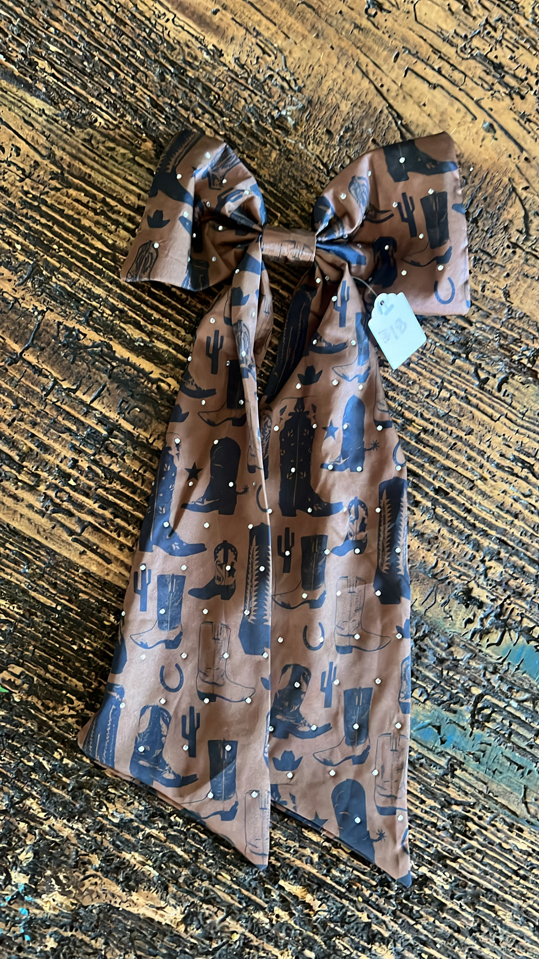Large bow
