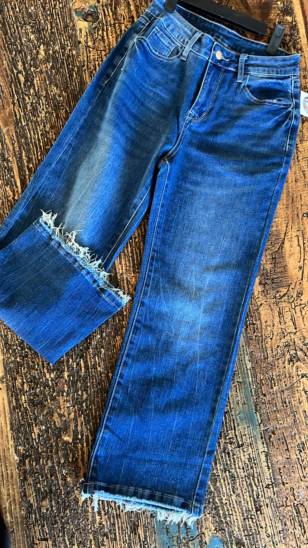 Fray bottom jeans