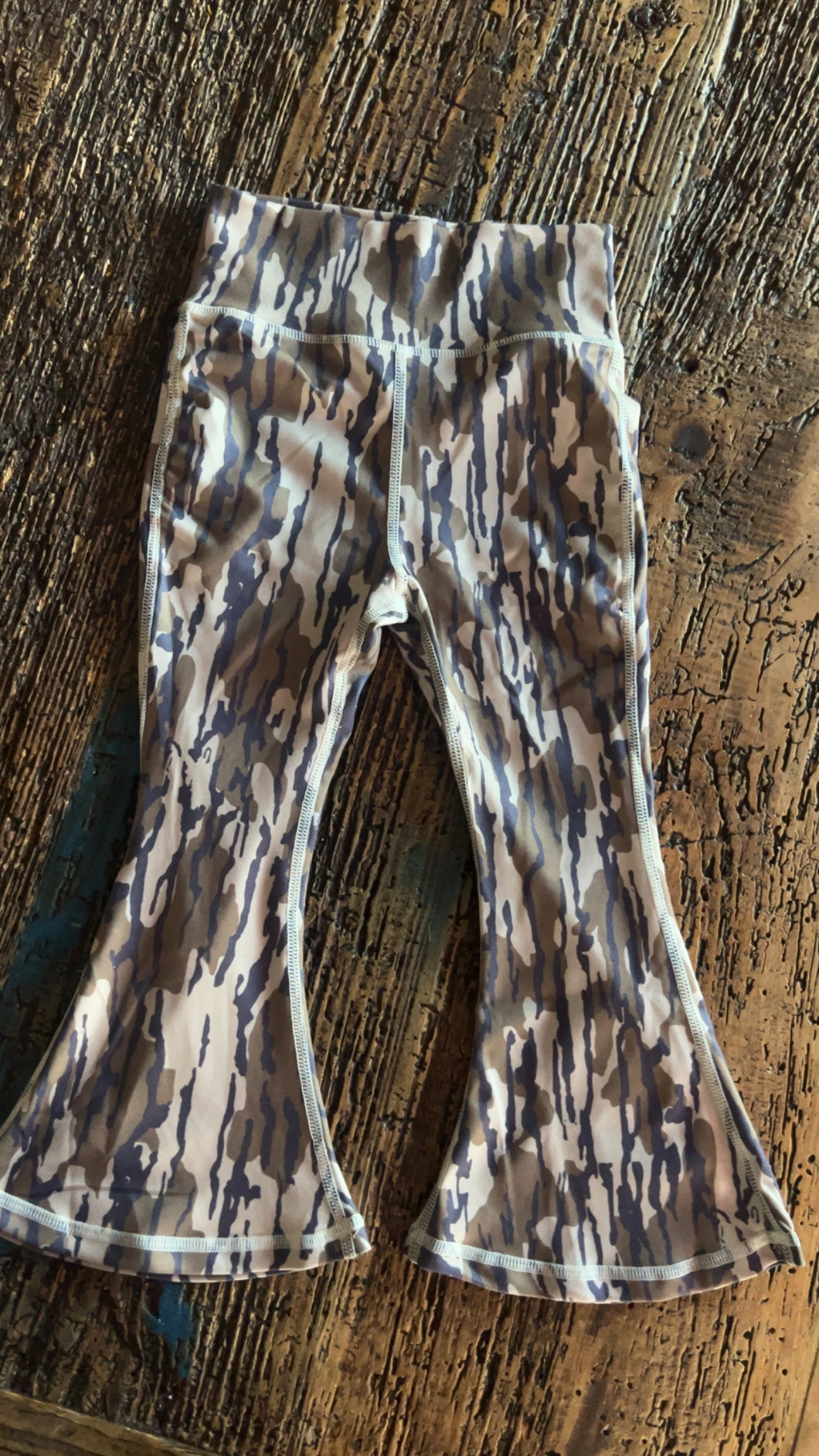 Camo flare pant