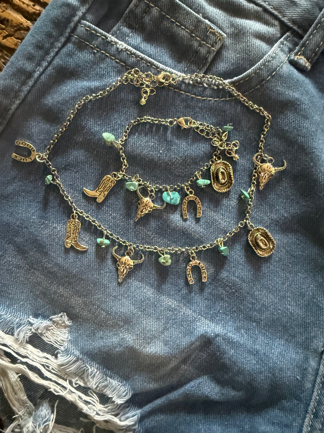Western charm set
